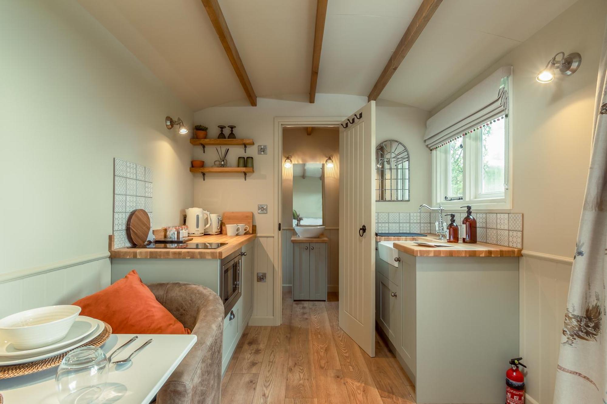 Great Ashley Farm Bed And Breakfast & Shepherds Huts Bradford-On-Avon Exterior photo